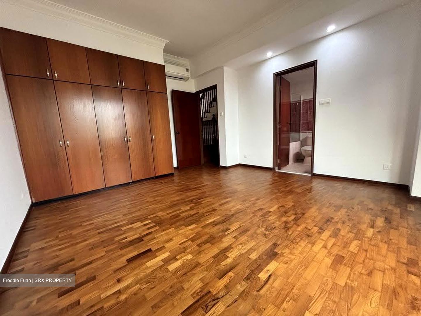 Highgate Crescent (D21), Terrace #630276591